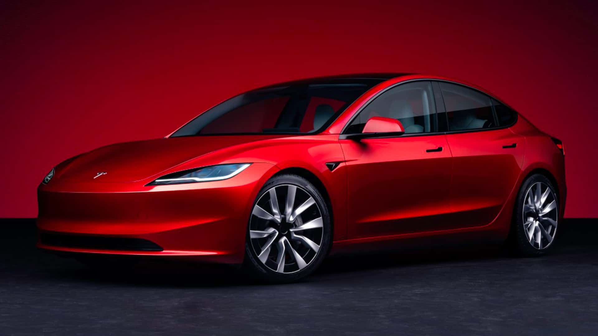 Tesla Model 3 nach 4 Jahren: Alltagserfahrungen und Servicebewertung