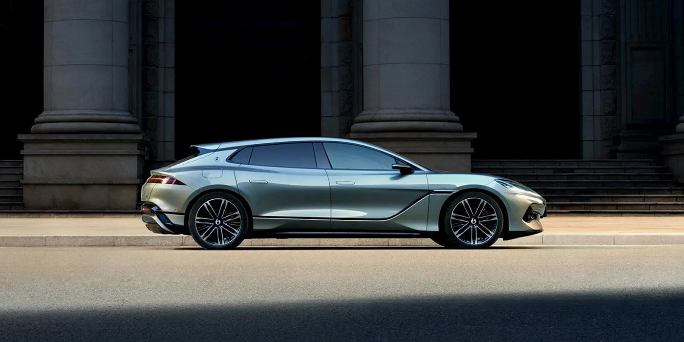 BYD bringt Schnellladetechnologie nach Europa – Denza Z9GT startet hochpreisig
