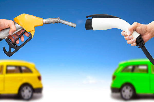 Wie viel günstiger sind E-Autos als Benziner 2026?